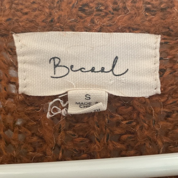 Sweater - Picture 2 of 3